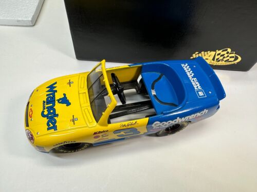 Action 1:24 Dale Earnhardt #3 Wrangler Monte Carlo Pedal Car & Trailer #96/2508 - Picture 2 of 17