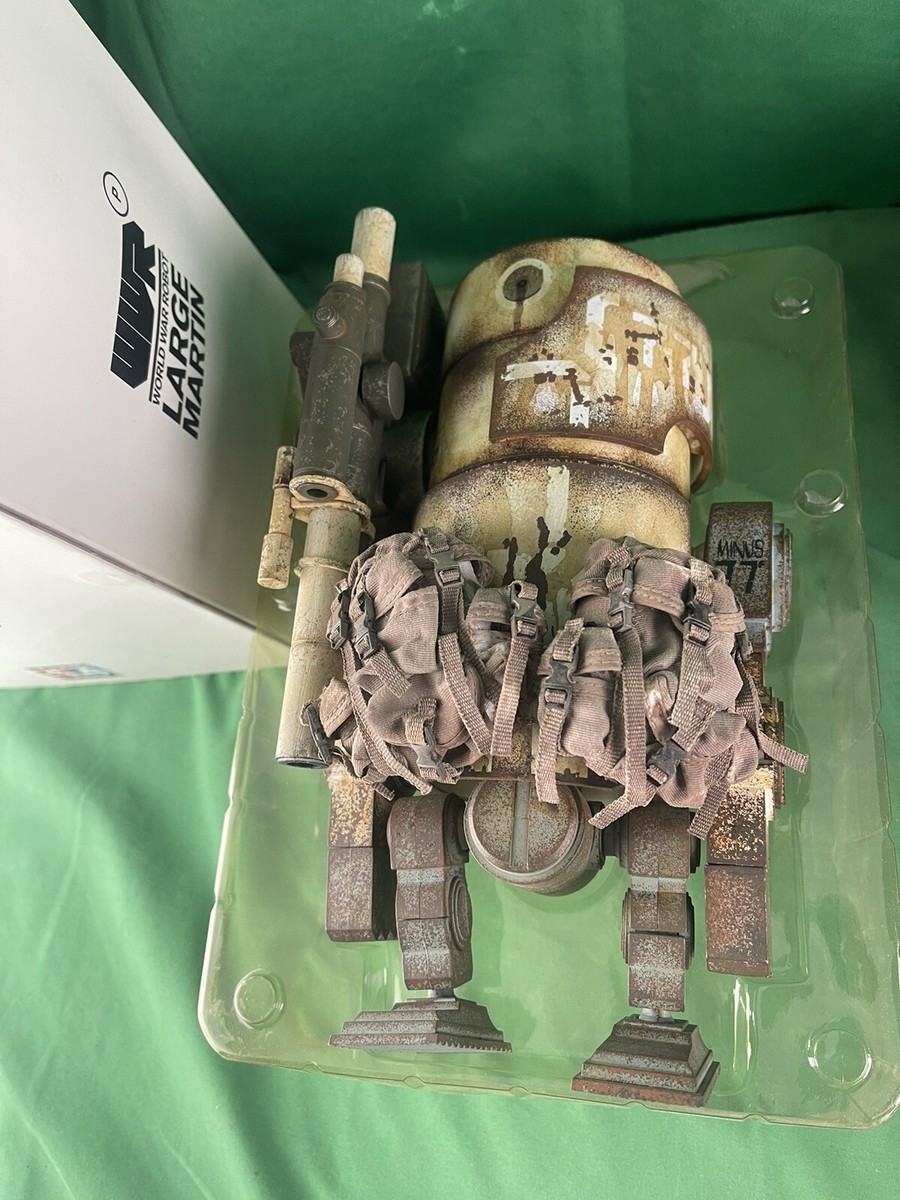 threeA WWR WORLD WAR ROBOT DAMN LARGE MARTIN WWPR05 ASHLEY