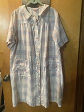 womens M house robe pearl button SNAP front Polycotton Short Sleeve coat light