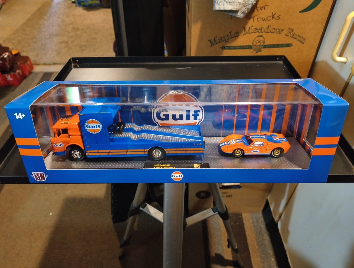 M2 Machines Gulf Theme Orange & Blue 1970 Ford C950 & 1966 Ford