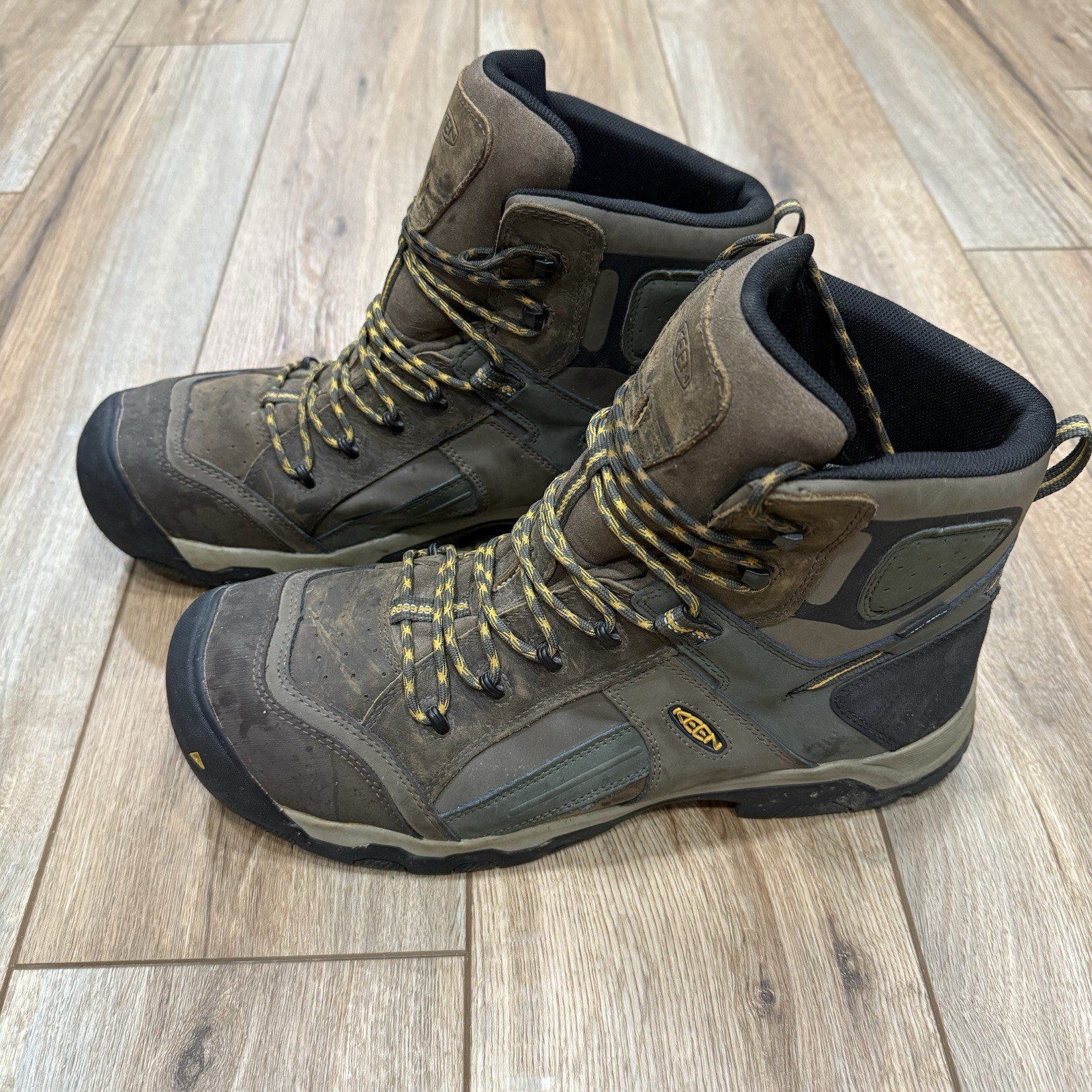 KEEN Davenport Work Boots Men's 15EE Wide Insulated Waterproof