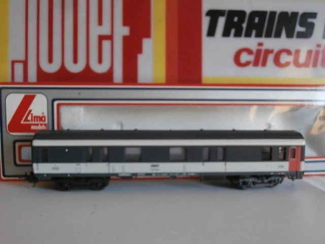 Voiture voyageurs SNCF 2ème classe/Bar Corail rénovée | Trains de rêve | Catalogue modèles