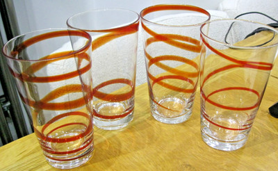 Set 4x Pier 1 Imports Red Swirline Highball Tumbler Gläser - Top Zustand