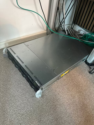 Supermicro CSE-825TQC Server 2x E5-2640 v4, 64GB RAM, 2xHDD,2x SSD , 2x PSU, 19''