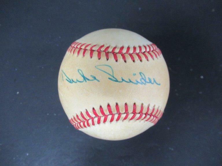 Duke Snider Signed Baseball Autograph Auto PSA/DNA I50159