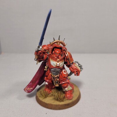 Captain in Gravis Armour Space Marines Warhammer 40k Games Workshop