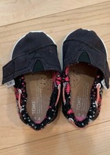 TOM S Kids size T4 Toddler Infant Child Shoes Slip on Sneakers FAST SHIPPING 4