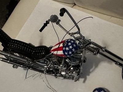 Franklin Mint Easy Rider Captain America Chopper with Helmet *Read