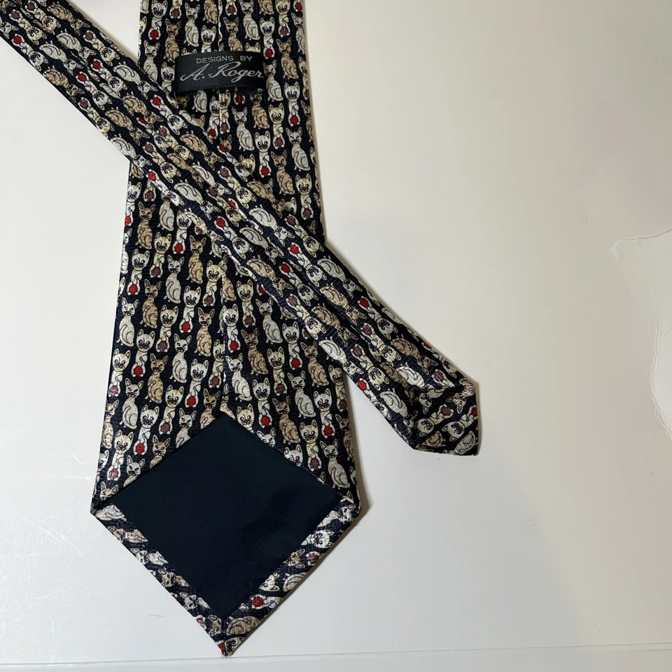 Patrón de corbata de gatos A.Rogers patrón por todas partes Foto 2 de 3