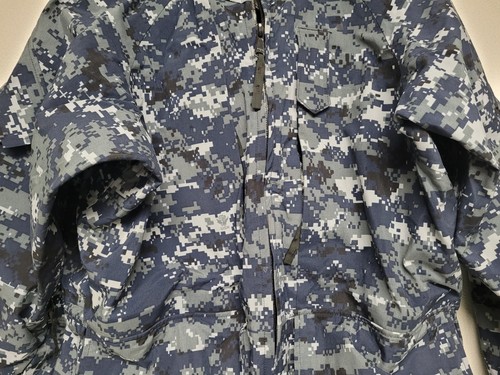 Parka de trabajo digital camuflada Gore-Tex de la Marina de los Estados Unidos tamaño mediano regular con capucha - Imagen 2 de 6
