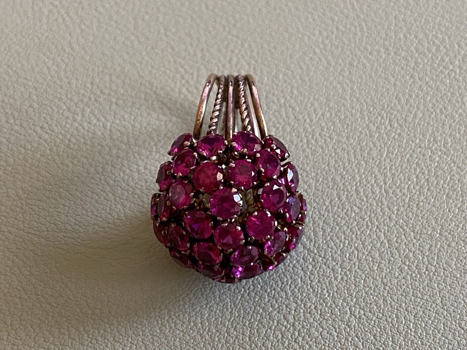 14K Solid Rose Gold Vintage Ruby Cluster Ring Siz… - image 5