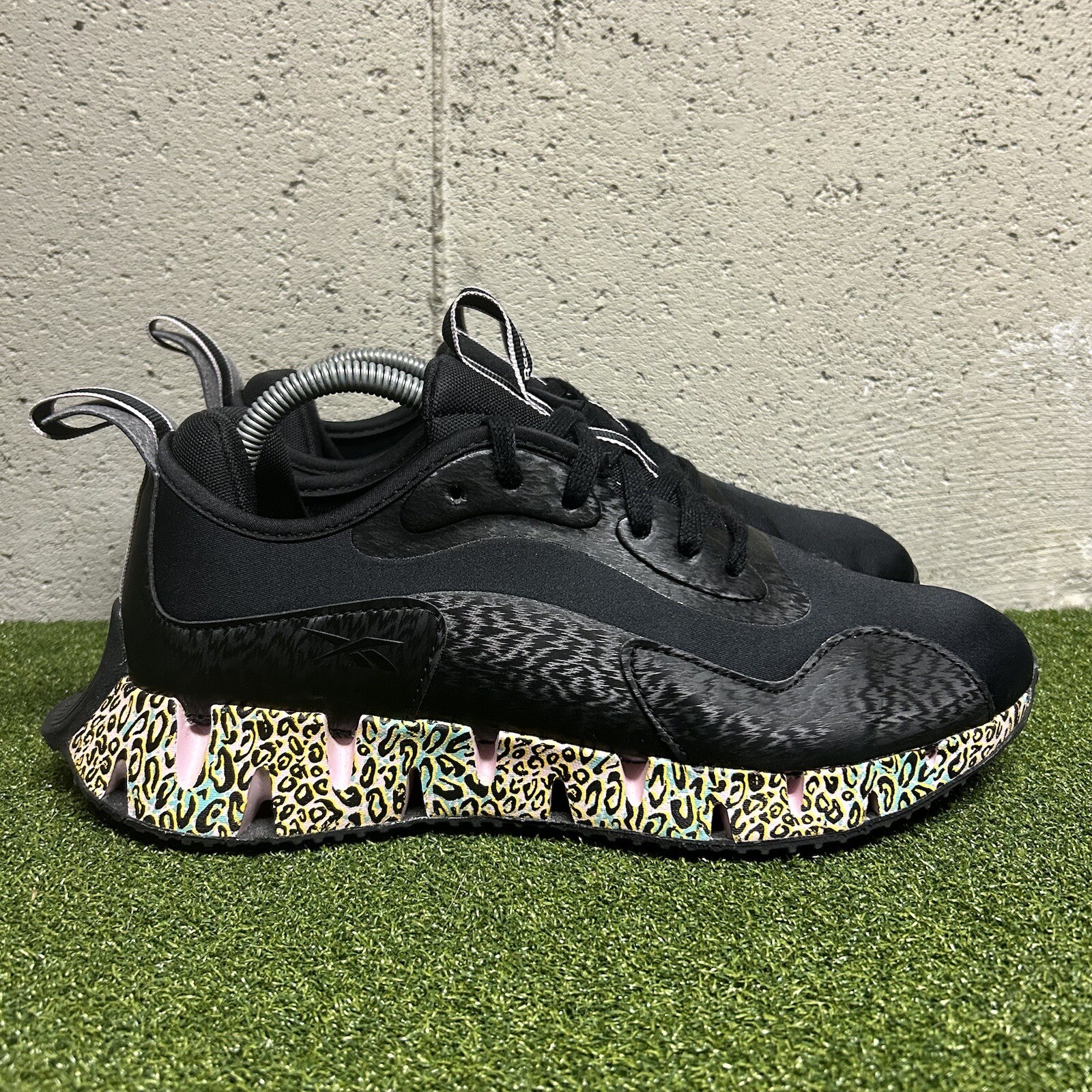 reebok zigtech black