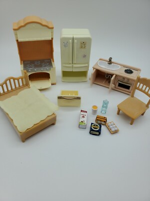 Calico Critters By Epoch Bed Fridge Chair Accessories Doll House Furniture b75