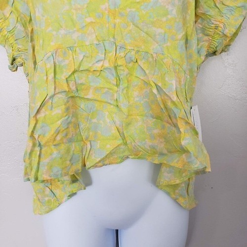 Abound NWT Women's XL Neon Green Short Sleeve Crop Top Floral V-neck Shirt Y2K - Picture 3 of 9