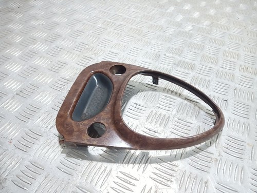 Gear shifter trim