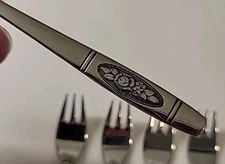 5 Oneida Rose Pendant Stainless Distinction Deluxe HH 6" Cocktail Forks Flatware