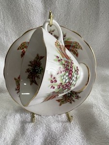 Vintage Clarence Tartan & Berries Teacup & Saucer English Fine Bone China (265e)
