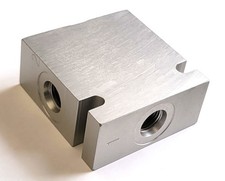 HY 7024760 - #8 Body - 3 Port #6 ORB Aluminum