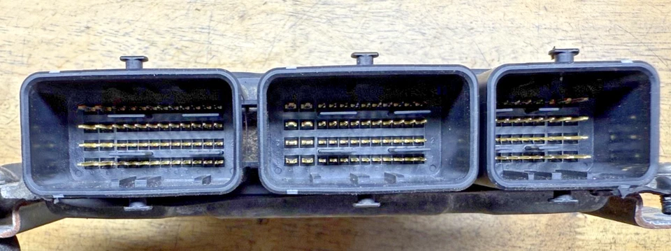 Módulo de controle de computador motor ECM 2016-17 Nissan Sentra 1.8L ECU PCM BEM40C-300 - Imagem 4 de 4