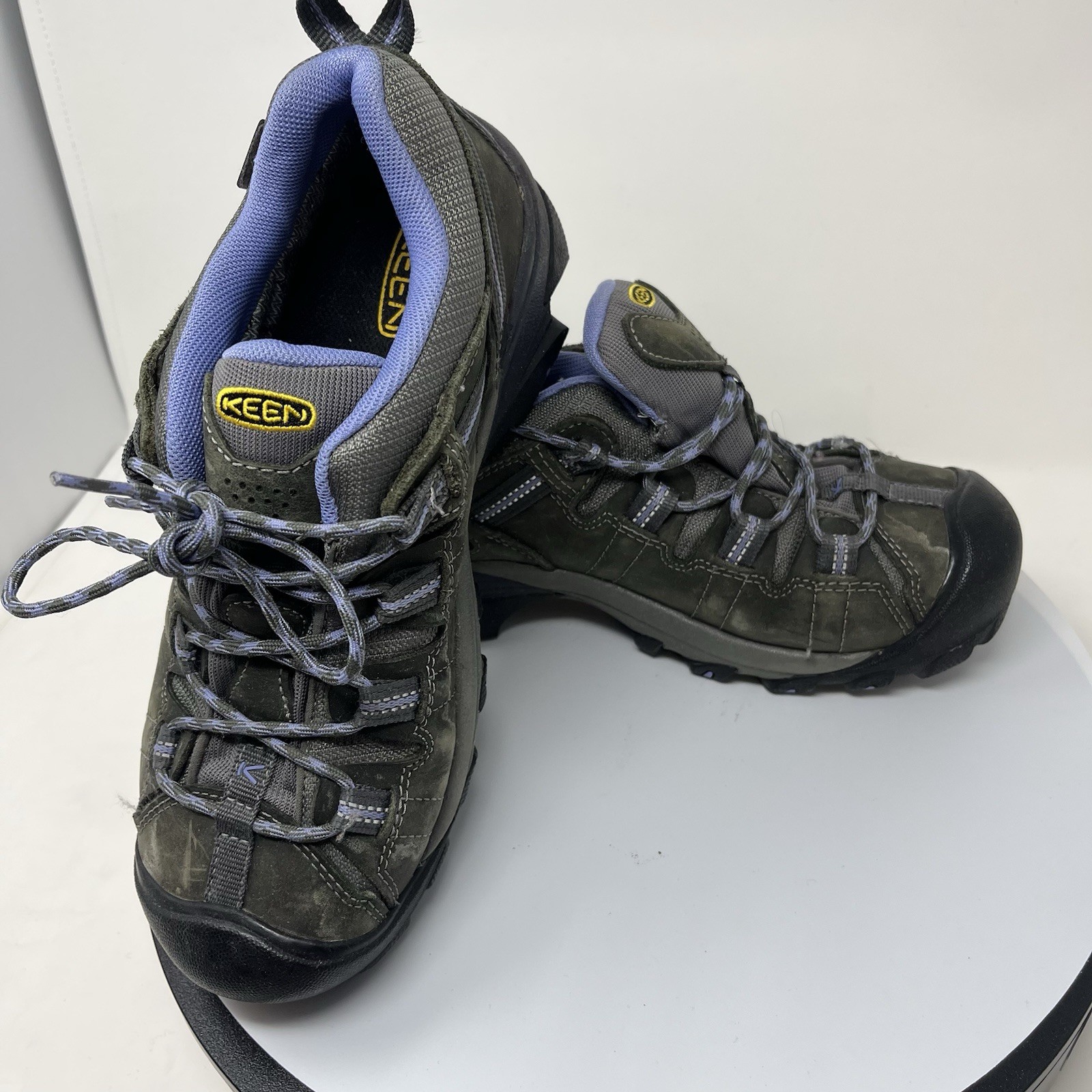 KEEN Targhee II Hiking Women’s Size 9.5 W Trail Boots Waterproof Shoes Purple