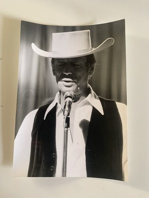 YVES MONTAND - Original press photo 13x18cm