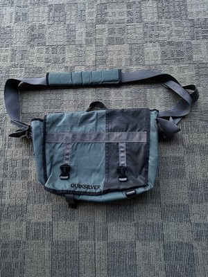 Vintage Y2k Quicksilver Green Messenger beach surf
