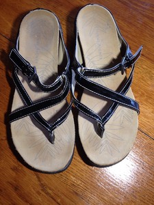 ETIENNE AIGNER Womens Black Patent Leather Flip Flop Thong Strappy Sandals Size7 | eBay