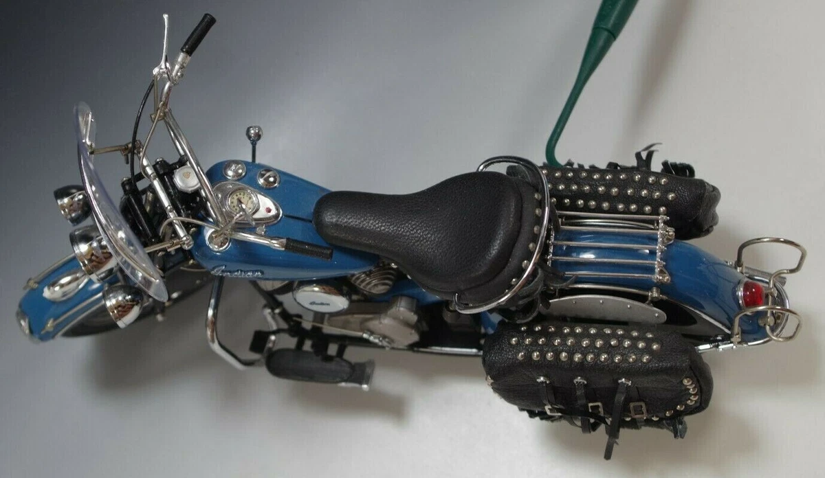 DANBURY MINT 1948 INDIAN CHIEF MOTORCYCLE DIE CAST 1:10 SCALE MIB