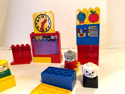 Lego Duplo 2645 – Classe D’école, Lot De Pièces, état Général Correct