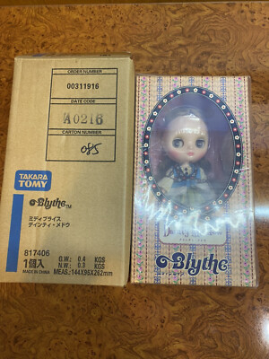 Dainty Meadow Middie Blythe