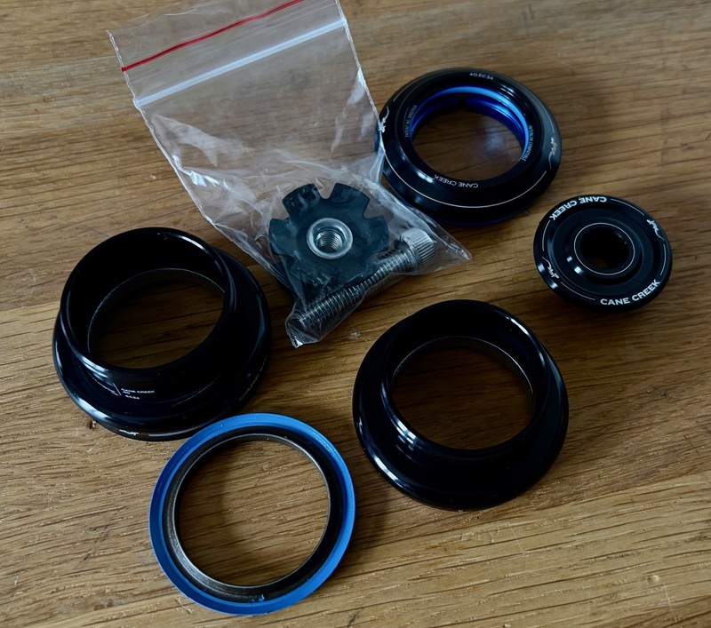 Cane Creek 40 EC34/28.6 -- EC34/30 External Cup 1-1/8" Threadless Headset NEW