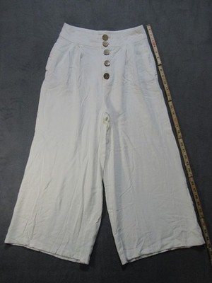 Stradivarius White Flare Capri pants; Linen blend; Size 4; (040)