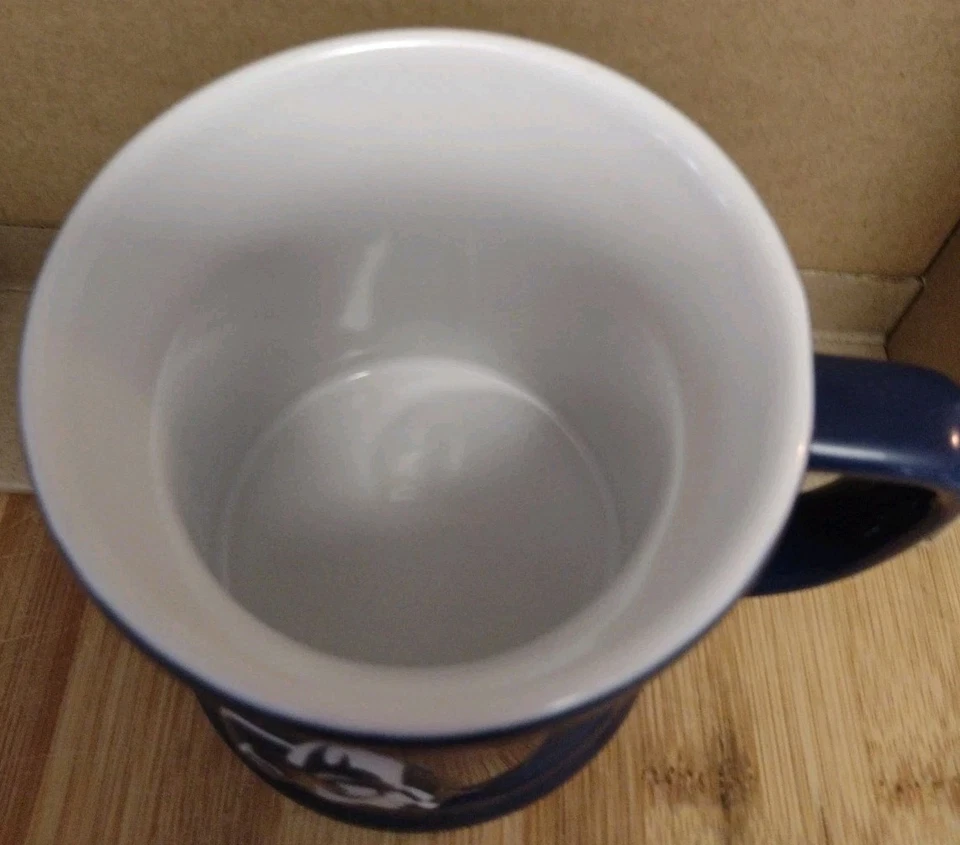 Taza con logotipo 3D esculpida de cerámica azul y blanca Duke Blue Devils Foto 4 de 4