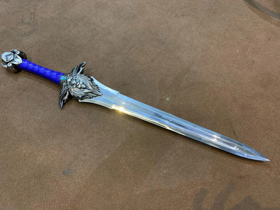 Espada Ventormenta Hecha a Mano 40" | Espada WOW de la Guardia Real de la Alianza | Regalo para Él Foto 2 de 4