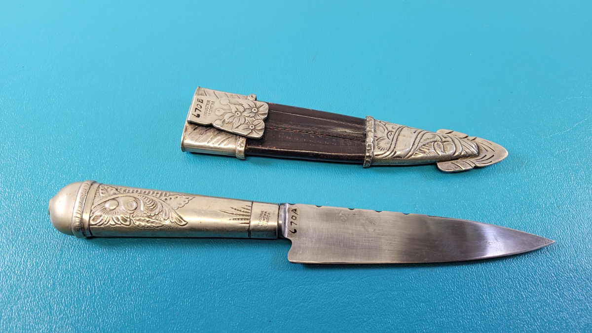 【2本】アルゼンチン ヴィンテージ la Movedira社製 ガウチョナイフ Vintage Argentine La Movediza Gaucho Dagger Knife + Scabbard TR536