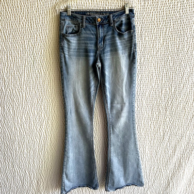 American Eagle Jeans Women's 8 Long Artist Blue Super Stretch Flare inseam 33