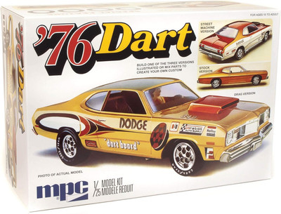 1976 Dodge Dart Sport 1/25 Scale Model Kit (925)