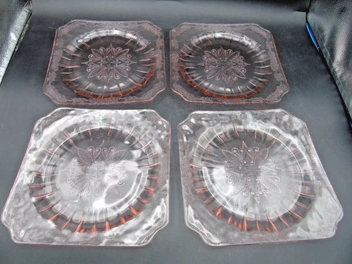 Vtg  Pink Depression Glass Salad Plates Set of 4 Floral  Square Design