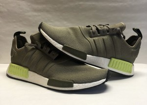 nmd r1 olive green