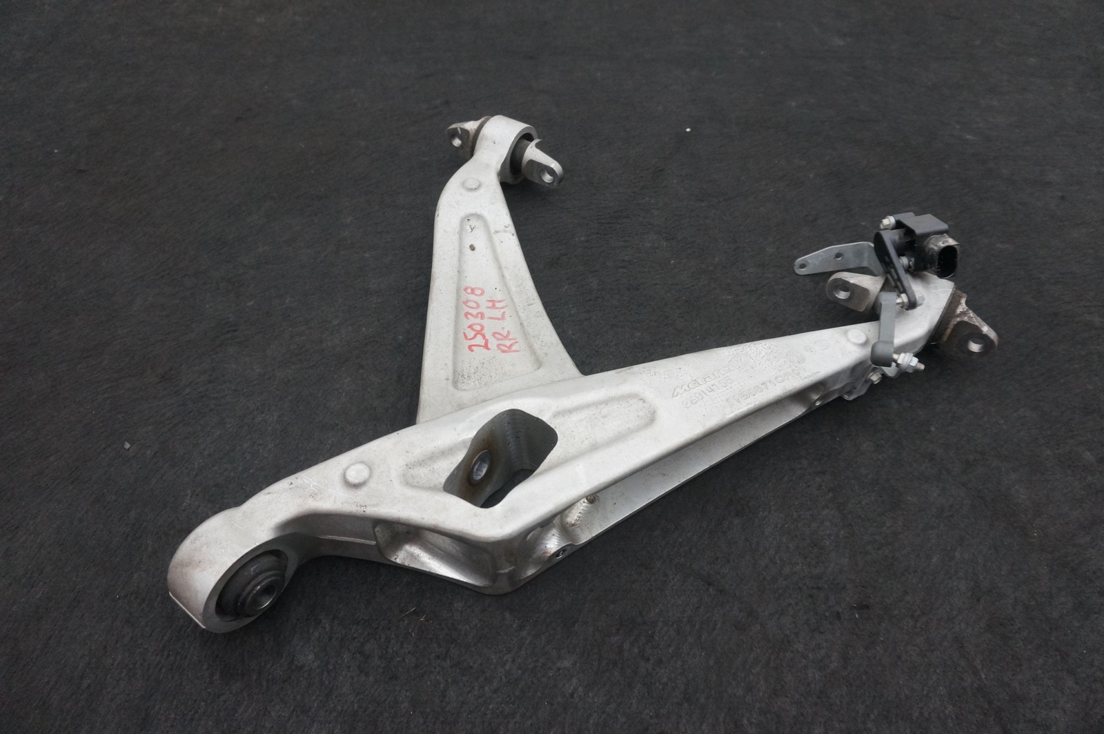 Rear Left Driver Side Lower Control Arm OEM 11B0071CP McLaren 650S 2015