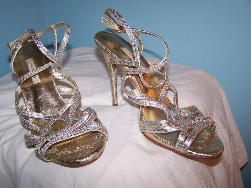 Caparros Womens Silver/Gold Metaliic Look Strappy Sexy Slim 3"  Heel Sz 9 VGUC