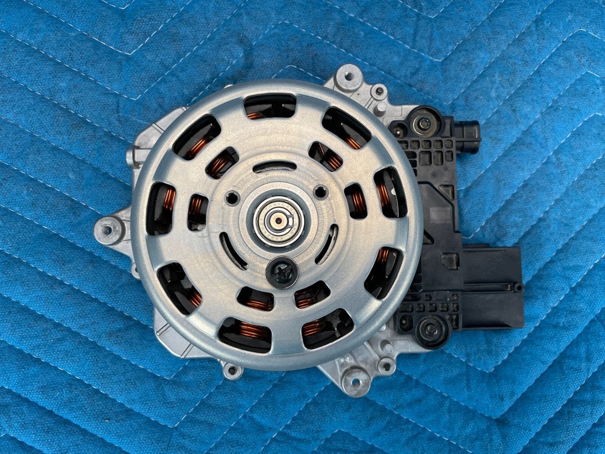 Lexus LS500 Engine Cooling Fan Motor 16363-31520 2018 2019 2020 