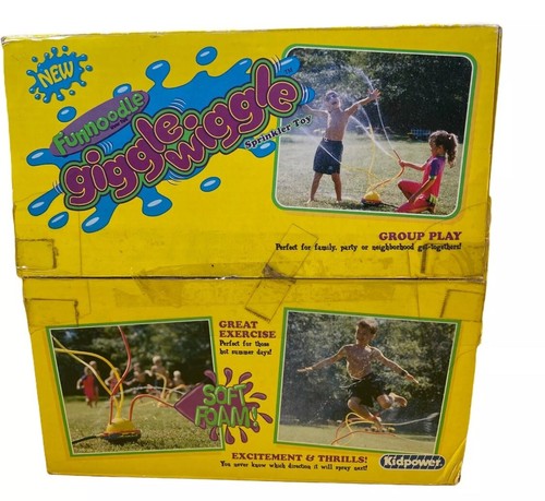 Retro 90's Kidpower Water Funnoodle Giggle Wiggle Sprinkle Toy NOS - Picture 5 of 11