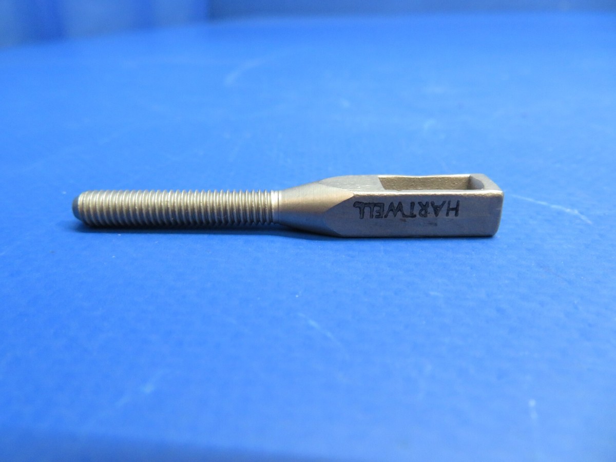 68枚セット Piper Hartwell Cowling Eye Bolt P/N H768-3, 453-195 LOT OF 4