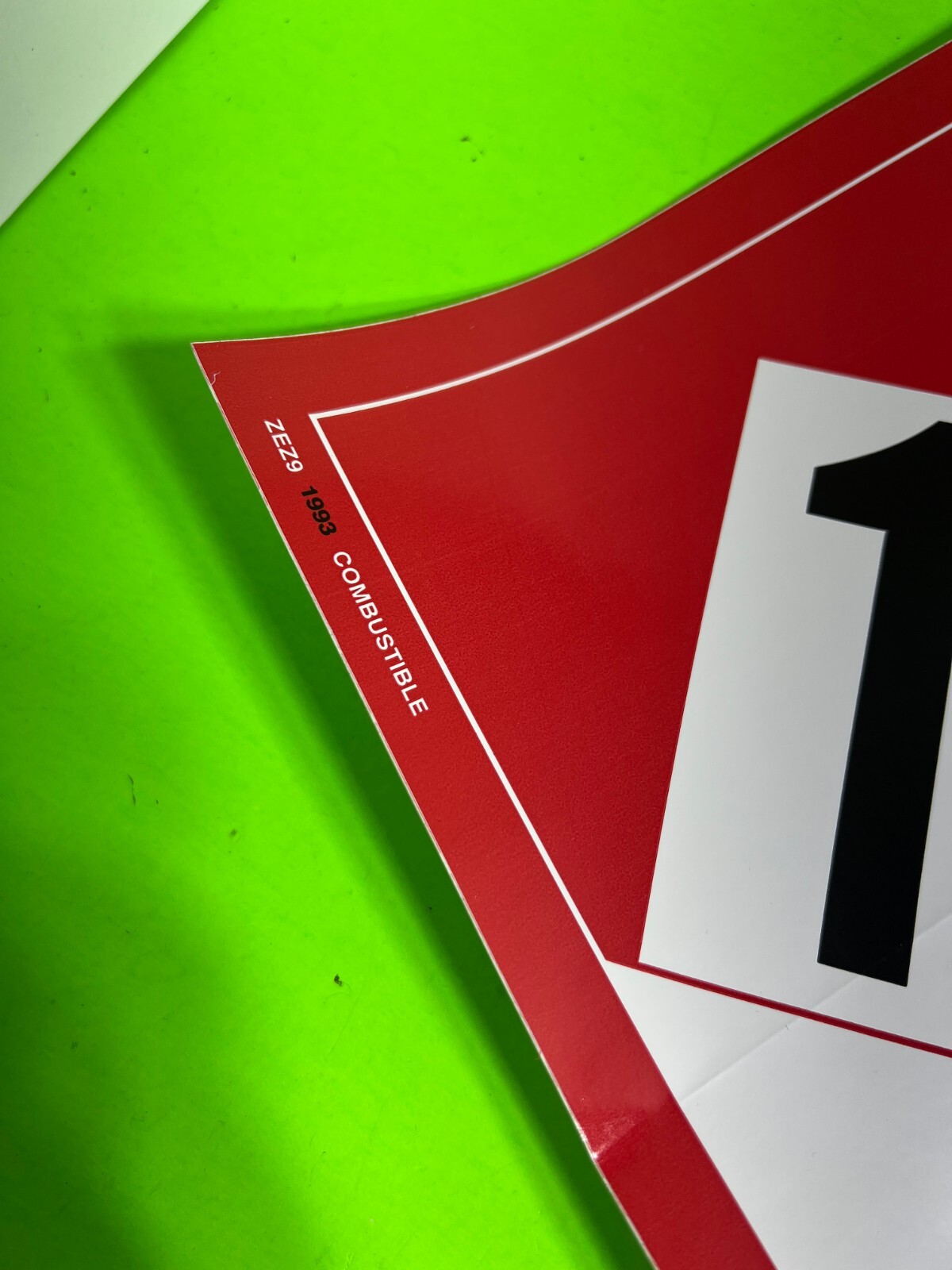 25PK UN 1993 Combustible Liquid,  Adhesive Vinyl ZEZ9 1993 Red/White DECAL