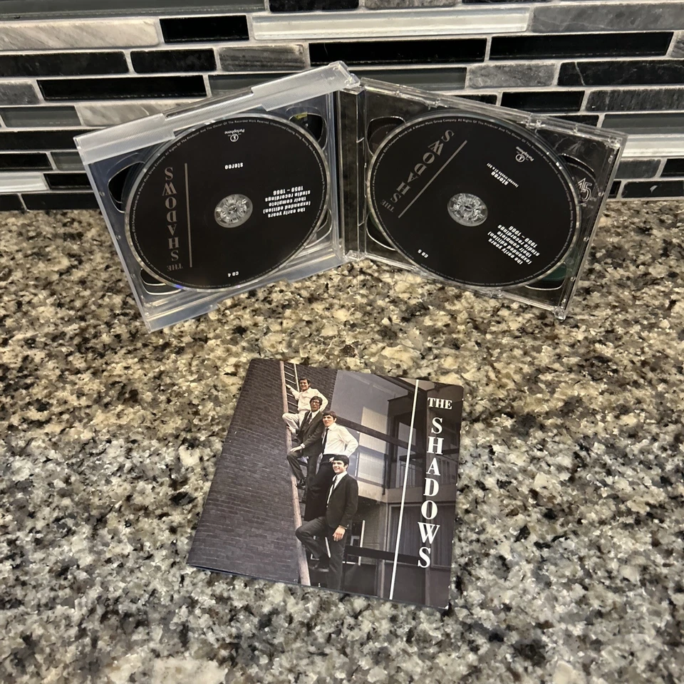 The Shadows : The Early Years: Their Complete Studio Recordings 1959-1966 CD - Image 4 of 4