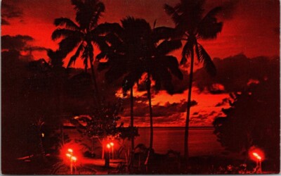 Vintage Postcard Beautiful Hawaiian sun sets in the west Hawaii USA