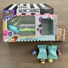 Disney Munchlings Mini Munch Green Display SERIES 1 w/Scented 4 Figures 7pc New