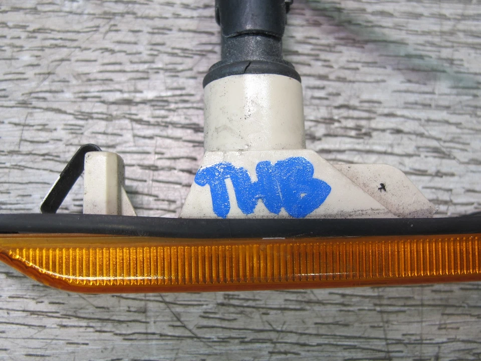 94-99 BMW E36 325iC 328iC JUEGO DE 2 LUCES MARCADORAS DELANTERAS IZQUIERDA Y DERECHA OEM Foto 2 de 4