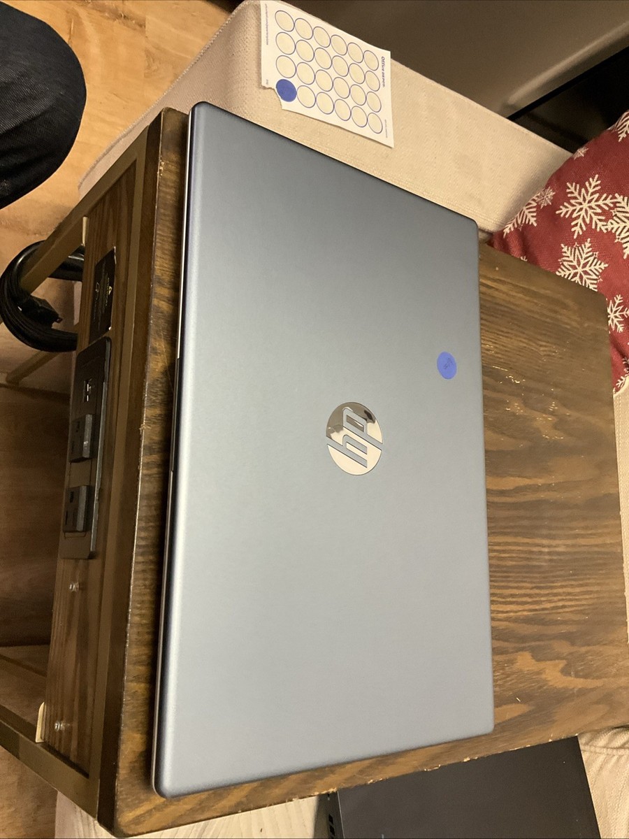 hp laptop 15-fc0xxx Amd Athlon Silver 7120U, 4GB RAM, 128gb Ssd